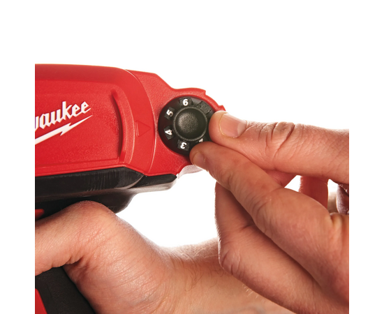  Клеевой пистолет Milwaukee M12 PCG/600A-201B (4933441670) 